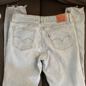 Levi's Women's Straight Leg Jeans in Light Blue